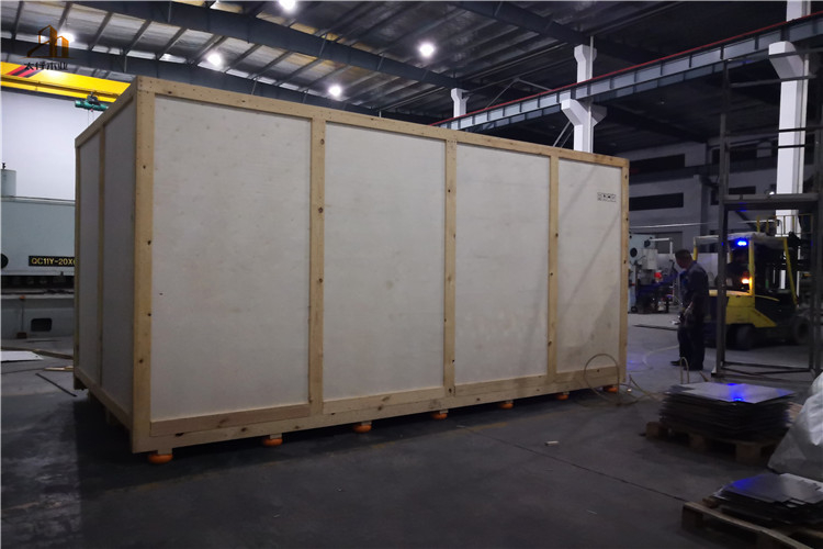 2021木箱現(xiàn)場打包大型機械設(shè)備廠家